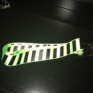 💚NWOT Neon Green Striped Belt🖤